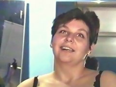 Plump chick gets dick in fat ass